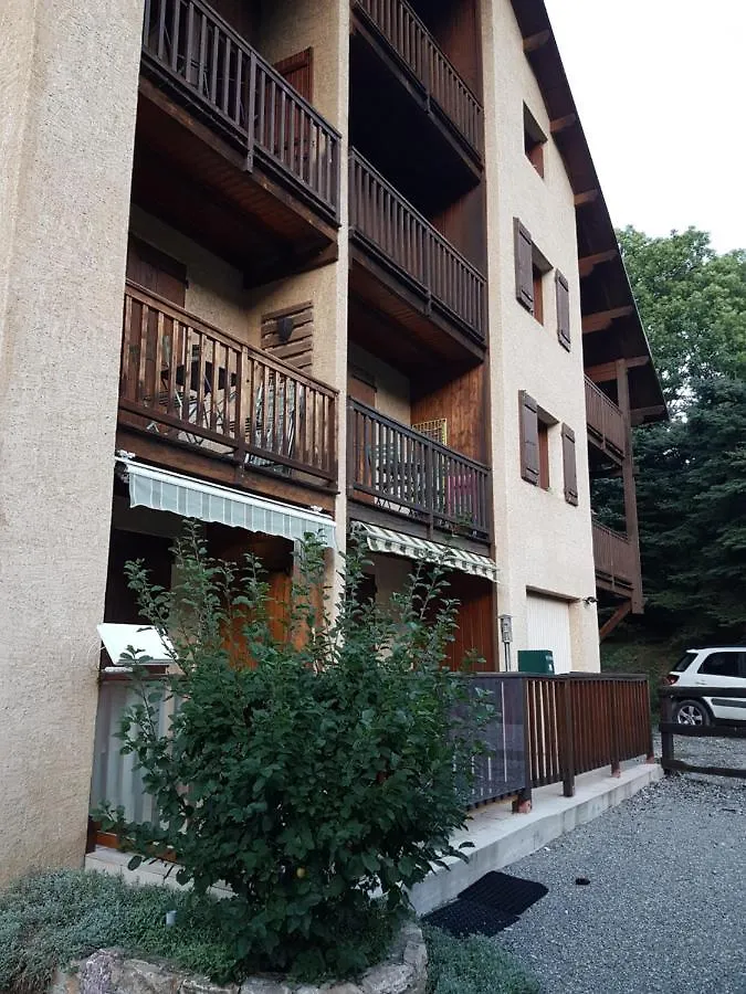 Agreable Appartement Au Calme Avec Vue Montagne, Commune De Le Monetier Les Bains - Le Freyssinet Les Guibertes