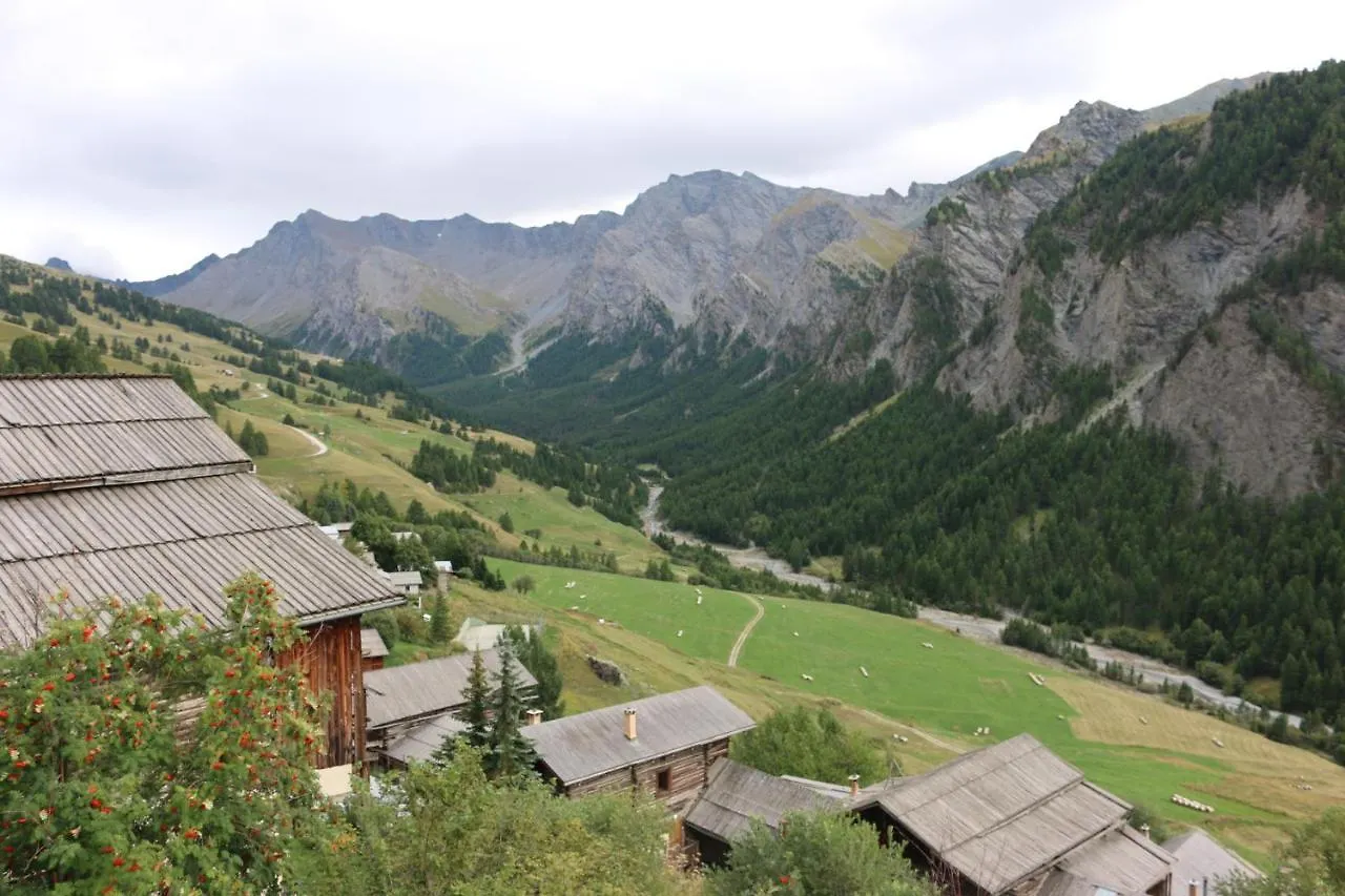 Apartment Agreable Appartement Au Calme Avec Vue Montagne, Commune De Le Monetier Les Bains - Le Freyssinet Les Guibertes